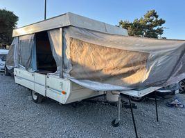 1990 COLEMAN Camper trailer