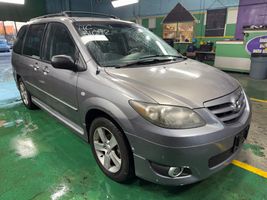 2004 Mazda MPV