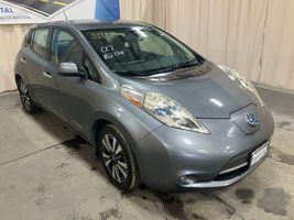 2016 NISSAN LEAF