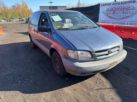 1999 Toyota Sienna
