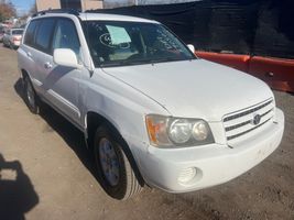2003 Toyota HIGHLANDER