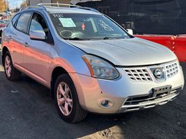 2010 NISSAN Rogue