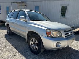 2004 Toyota HIGHLANDER