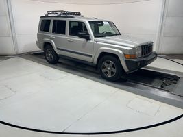 2008 JEEP Commander