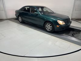 2001 Mercedes-Benz S-Class