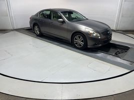 2012 Infiniti G37