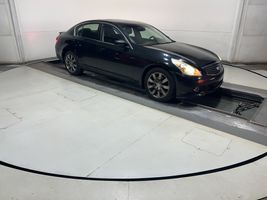 2011 Infiniti G37