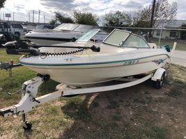 1997 SEA RAY 175 FISH AND SKI