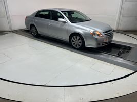 2005 Toyota Avalon