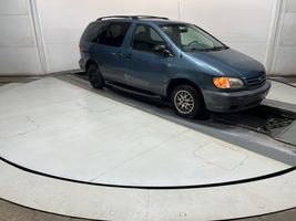 2003 Toyota Sienna