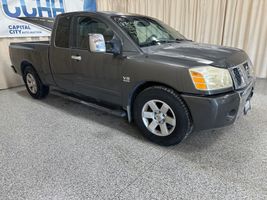 2004 NISSAN Titan