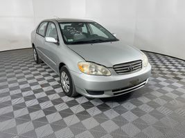 2004 Toyota COROLLA