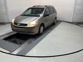 2004 Toyota Sienna