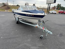 1994 bayliner 16 FT MOTOR BOAT