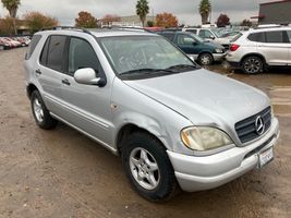 2000 Mercedes-Benz M-Class