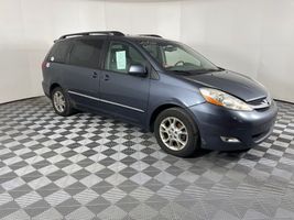 2006 TOYOTA SIENNA LIMITED