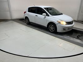 2009 NISSAN Versa