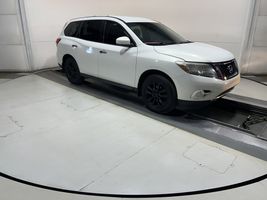 2014 NISSAN Pathfinder