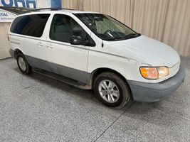 1998 Toyota Sienna