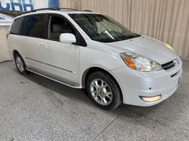 2004 Toyota Sienna