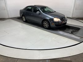 2010 VOLKSWAGEN JETTA