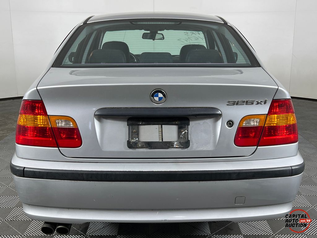 2004 BMW 3-SERIES 6