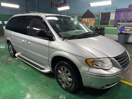 2007 Chrysler Town & Country