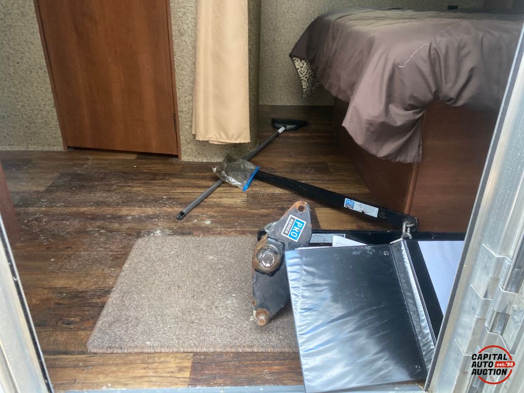 2013 CROSSROADS  BALL HITCH TRAILER 13