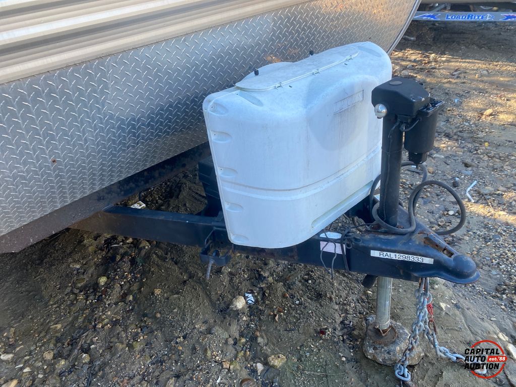 2013 CROSSROADS  BALL HITCH TRAILER 11