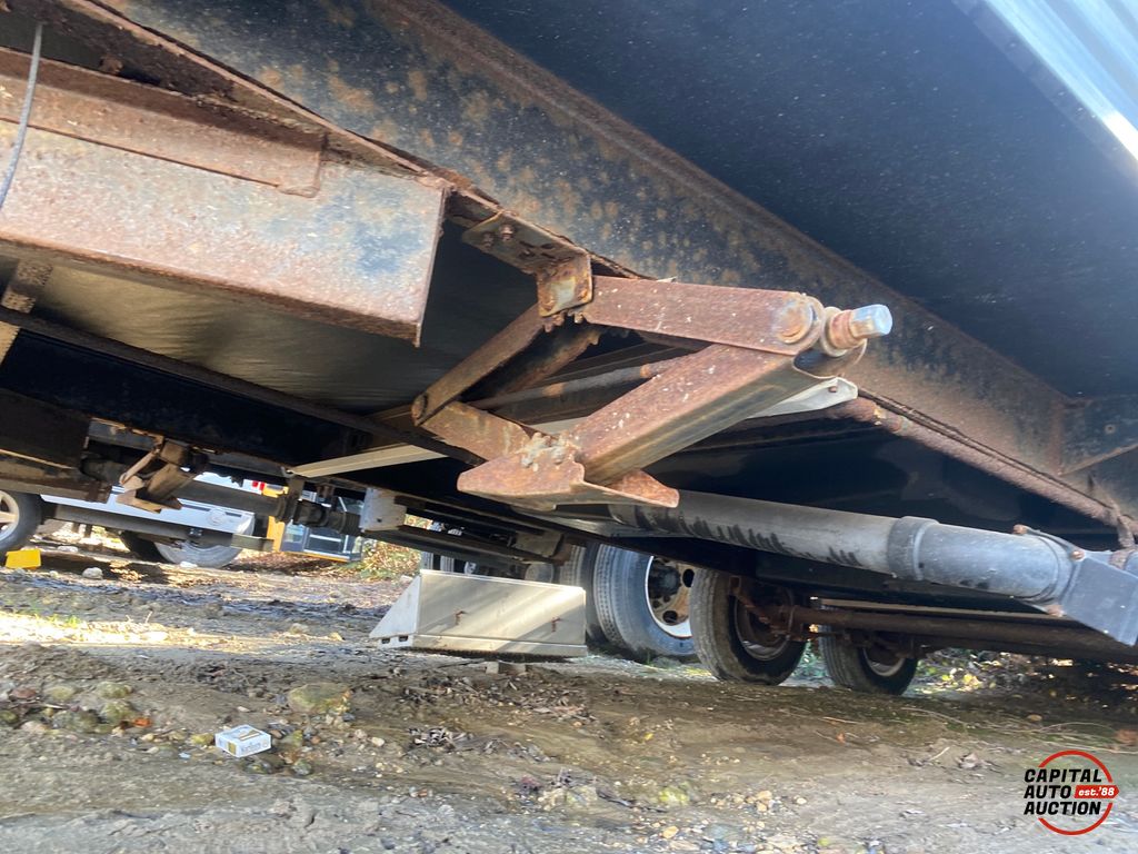 2013 CROSSROADS  BALL HITCH TRAILER 27