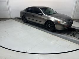 2004 NISSAN Altima