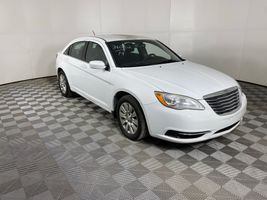 2014 CHRYSLER 200