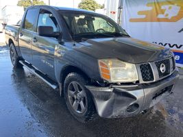 2005 NISSAN Titan
