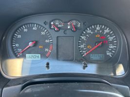 2002 VOLKSWAGEN JETTA