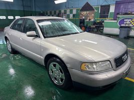 2000 Audi A8
