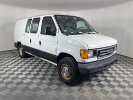 2006 Ford E250 Vans