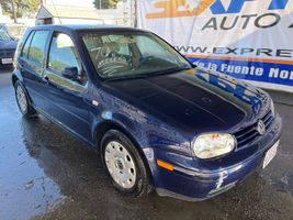 2004 VOLKSWAGEN Golf
