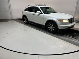 2004 Infiniti FX35