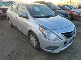 2015 NISSAN Versa