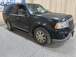 2004 Lincoln Navigator