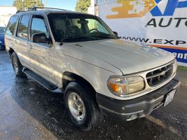 1999 Ford Explorer