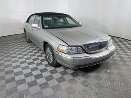 2008 LINCOLN TOWN CAR