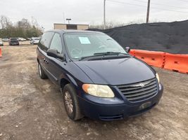 2005 Chrysler Town & Country