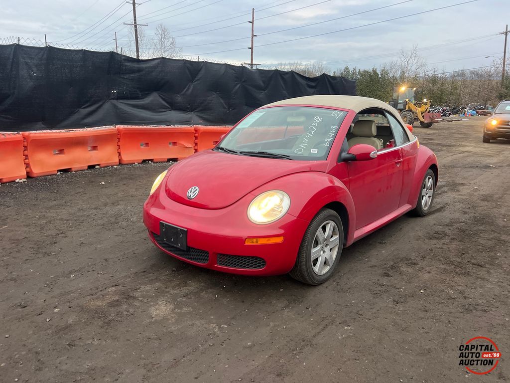 2007 VOLKSWAGEN NEW BEETLE 1
