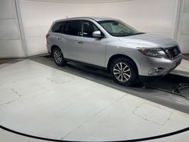 2014 NISSAN Pathfinder