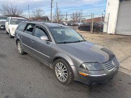 2005 VOLKSWAGEN Passat