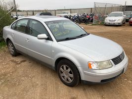 2001 VOLKSWAGEN Passat