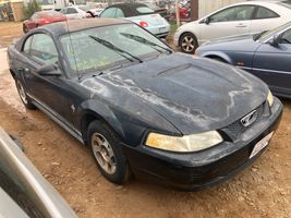 2000 Ford Mustang