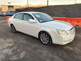 2005 Toyota Avalon