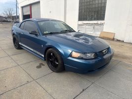 2000 Ford Mustang